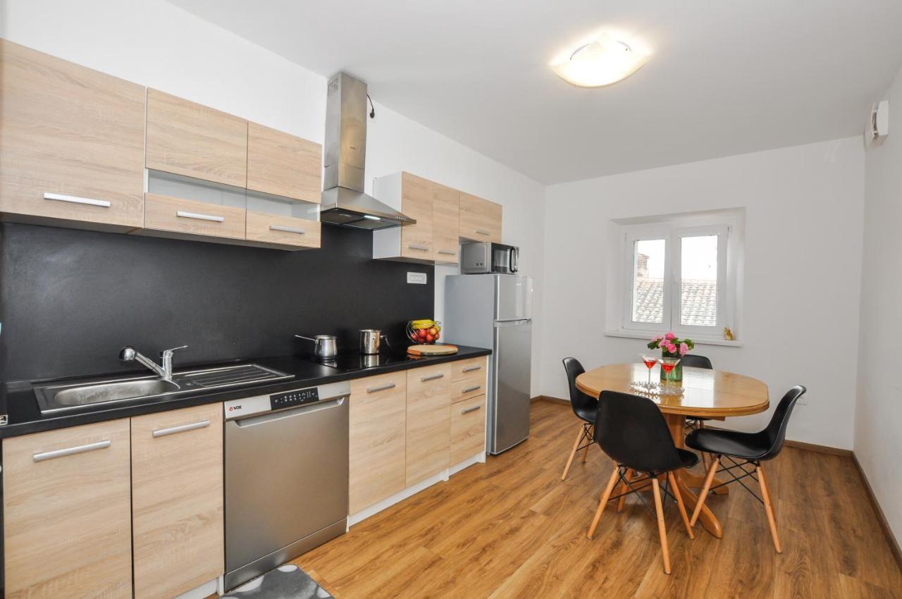 Apartment Plaza - Beach Koper Eksteriør billede